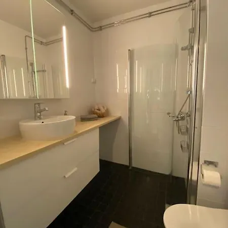 Auroras Hideway Apartment *